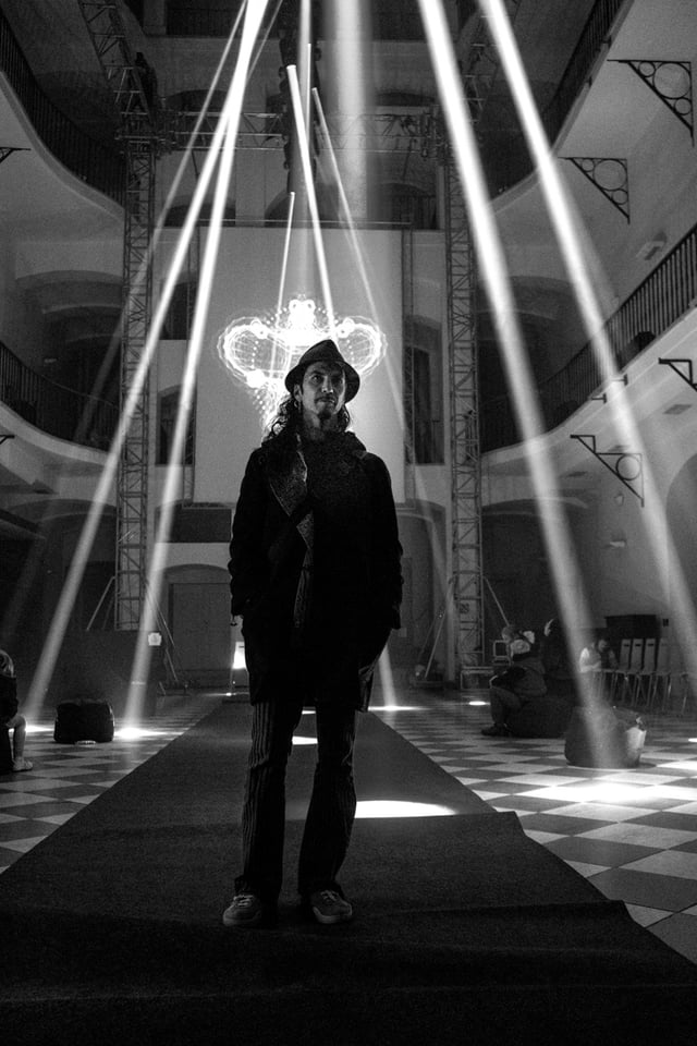 Simple Harmonic Motion for Light at Signal Festival installation view at the Czech Museum of Music, Prague, Czech Republic, 2019.